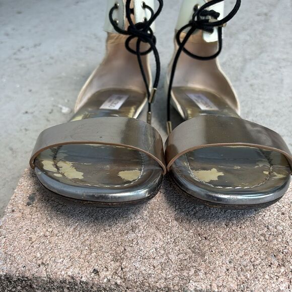 Jimmy Choo metallic and creamy white leather sandals - Picture 4 of 11